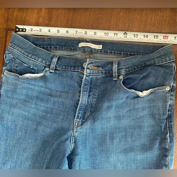 Levi’s Women’s Classic‎ Bootcut Stretch Medium Wash Mid Rise Jeans Size 14M EUC - Picture 7 of 11